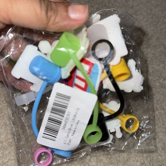 Colorful Train Themed Reusable Food Grade Silicone Straw Sleeve Caps 6pcs NIP - Picture 11 of 12